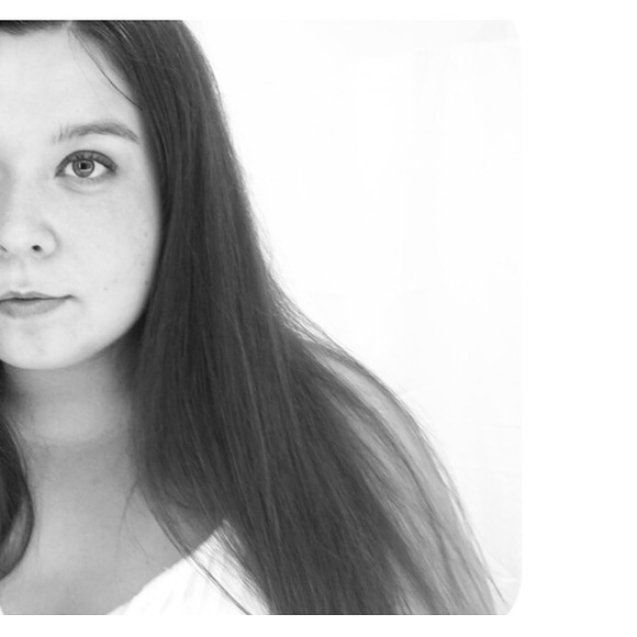 Meet your Posher, Nikki - Picture 1 of 1